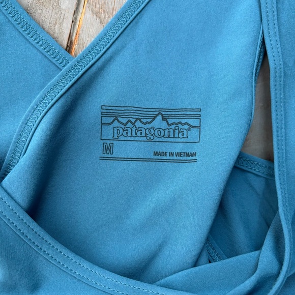 Patagonia Fleetwith athletic dress | size medium - Picture 4 of 6